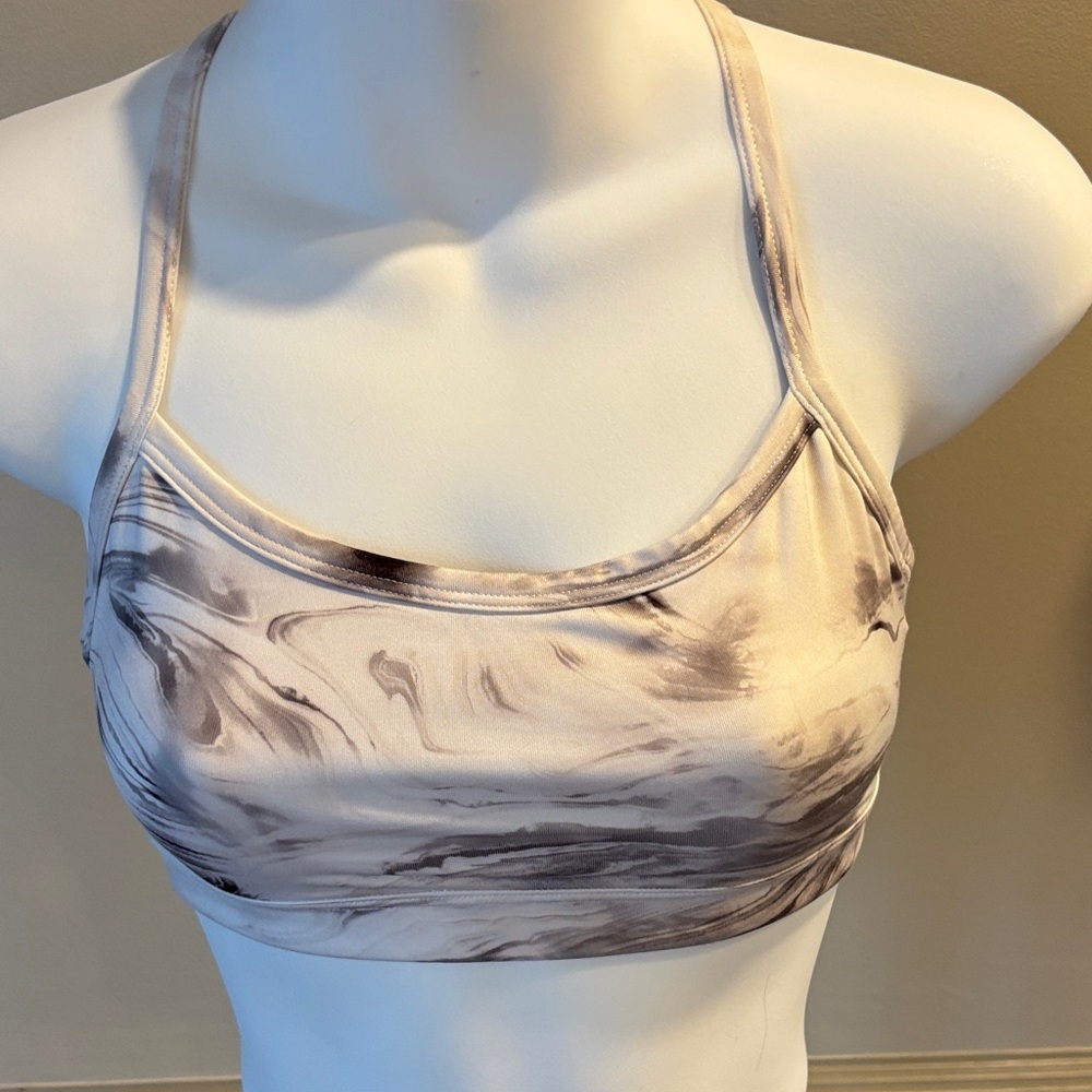 Gap Fit Low Impact Gray & WhiteGym‎ Activewear Sports Bra 4 Way Stretch XS
